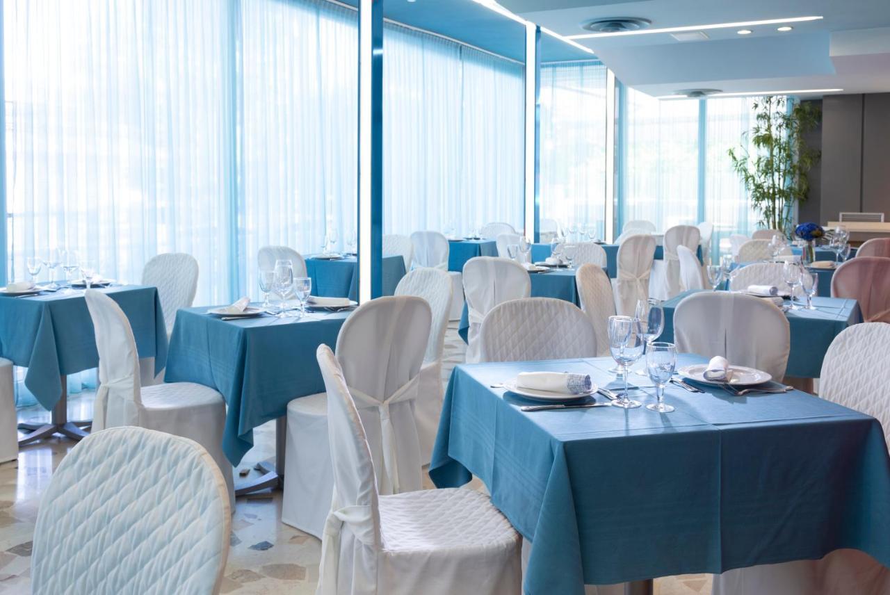 Hotel Castellucci Bellaria-Igea Marina Buitenkant foto